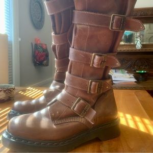Ultra Rare Dr. Martens Phina Boots